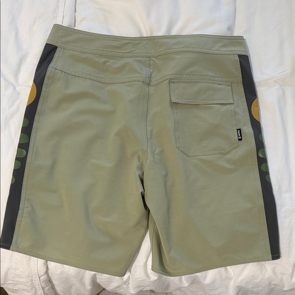 Stylish Olive Green Swim Shorts - Picture 2 of 2